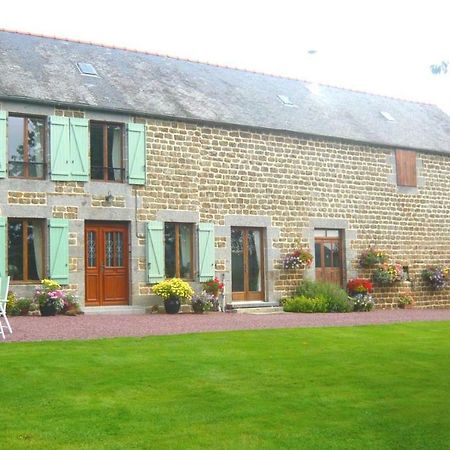 Le Rocher B&B Yvrandes Екстериор снимка